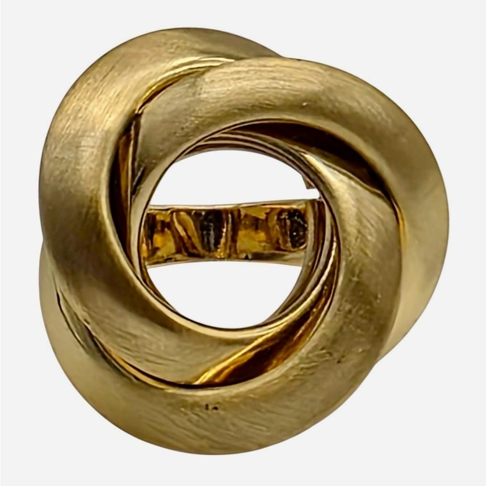 Elegant Knot Crossover Twist Wide Chucky Gold Tone Ring